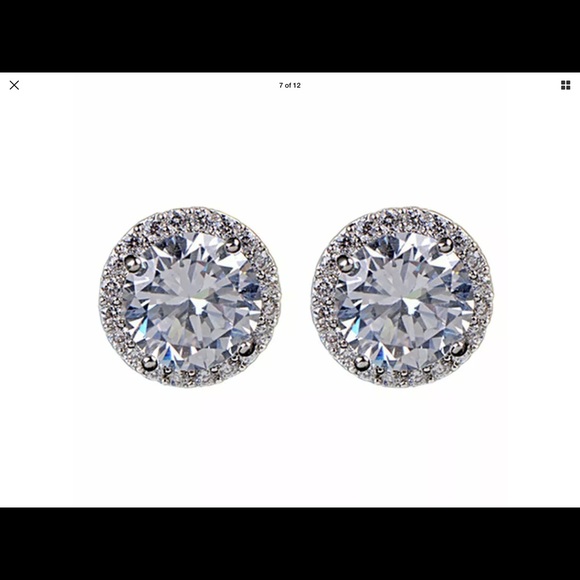 🎁18 k White GoldPlatedCrystalZircon InlaidEarrings - Picture 5 of 11